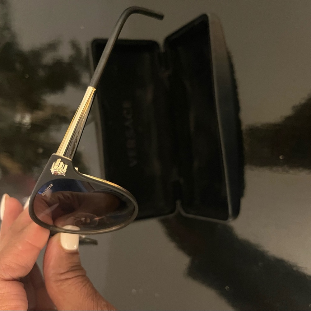 Versace Elegant Black Sunglasses - Picture 2 of 4